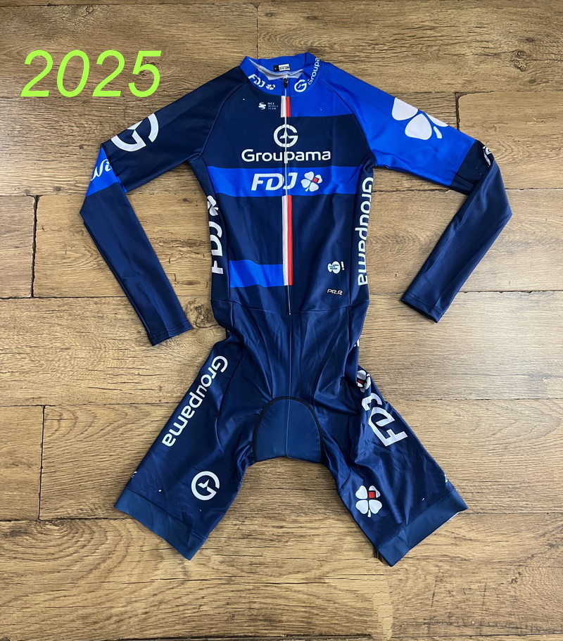 Tuta da Ciclismo LASER CUT 202 - Summer Clothing Material recensione e prezzo