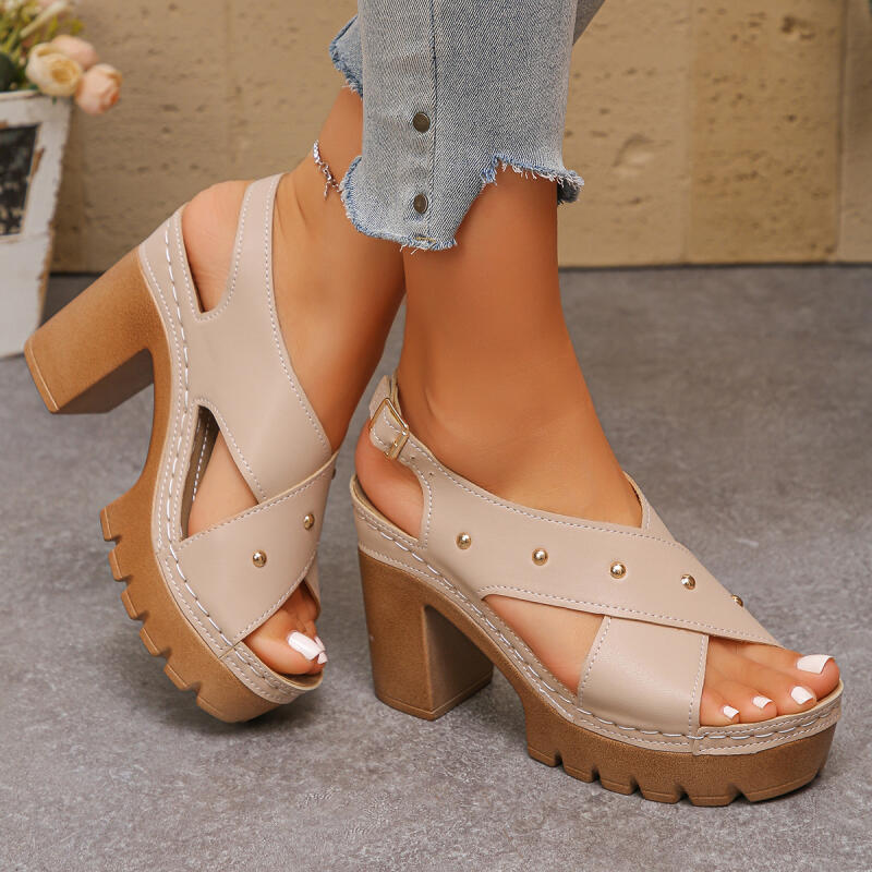Sandali gladiatore con cinturi - Summer Clothing Sale recensione e prezzo